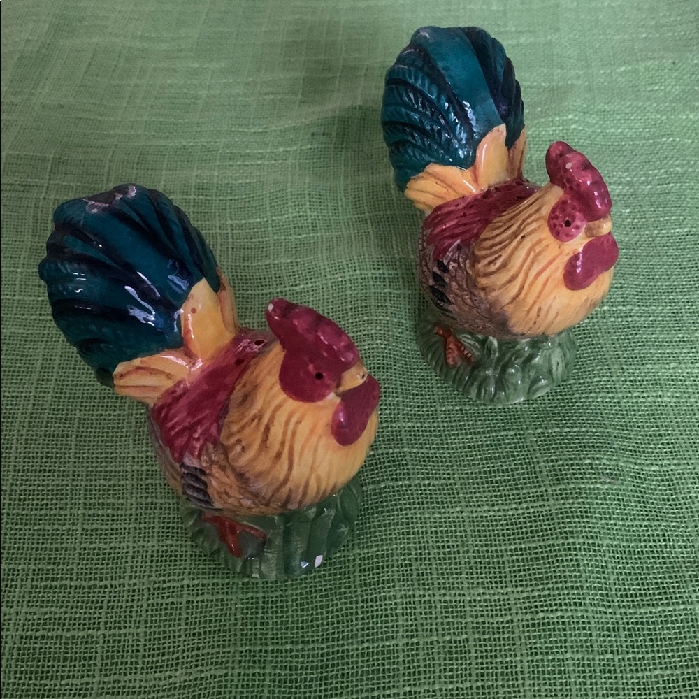 Vintage Ceramic Rooster set